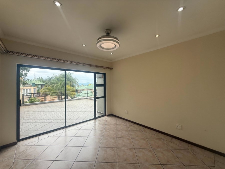 To Let 4 Bedroom Property for Rent in Caribbean Beach Club North West